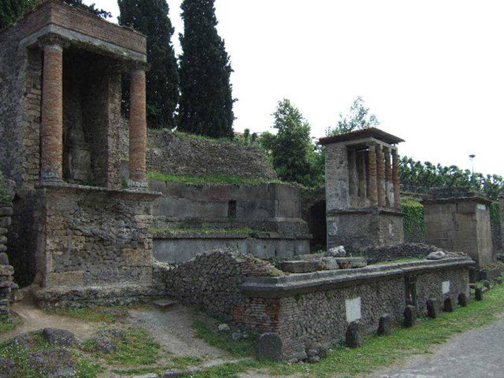 Pompeii Porta Nocera Tombs Os And Os Looking South East At